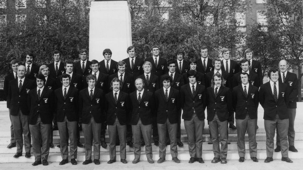 The New Zealand All Blacks rugby team posing for a team photo in Grosvenor Square