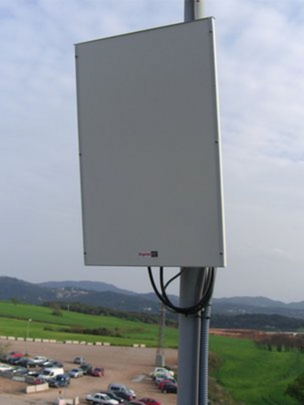 Mobile phones in prisons Why are they still there? BBC News