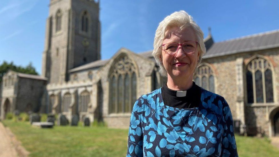 Rev Julie Boyd
