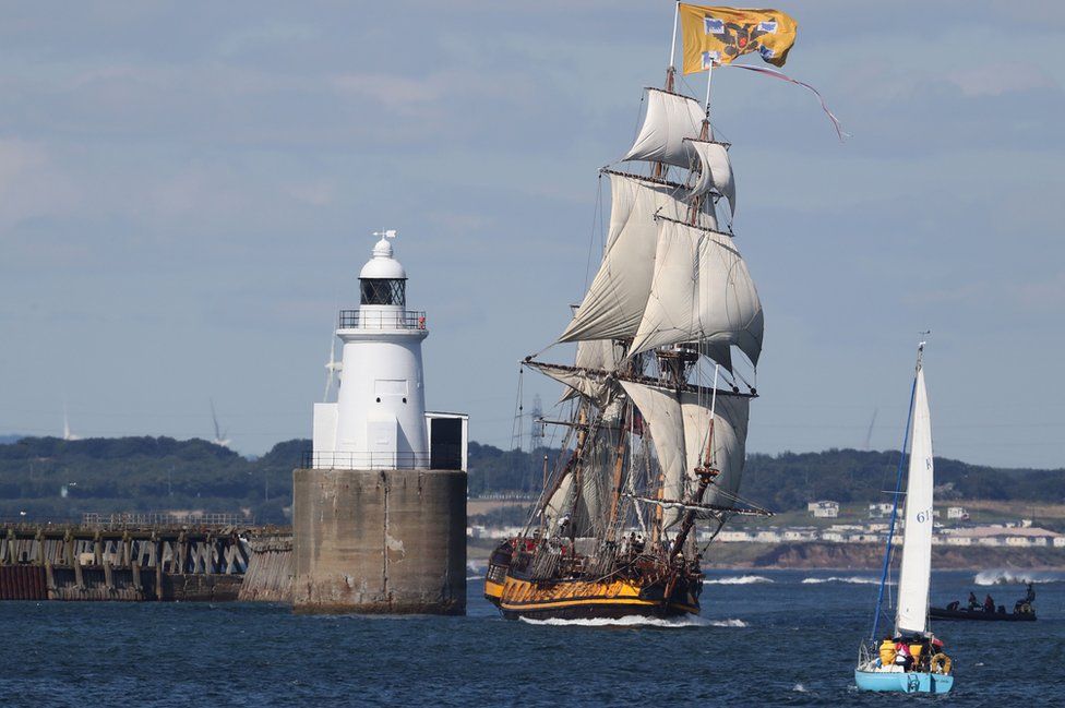 parade-of-sail-begins-blyth-tall-ships-gothenburg-voyage-bbc-news