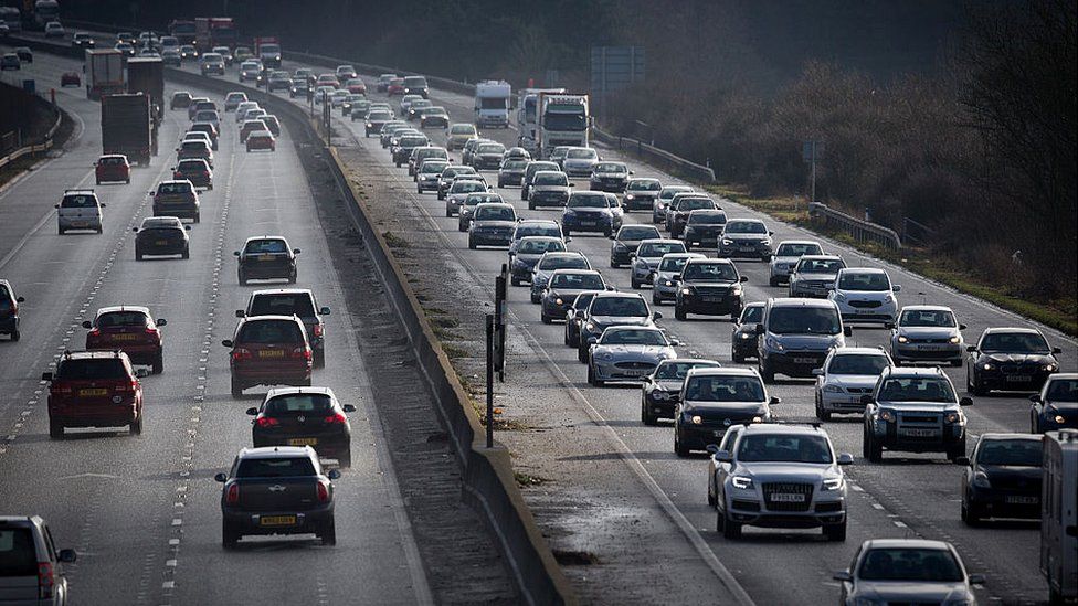 Traffic on M4