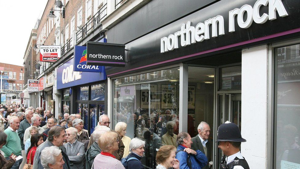 Customers queue outside a Northern Rock branch, 17 September 2007