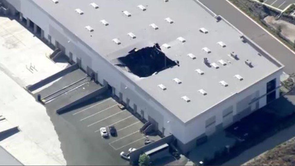 US F16 fighter jet crashes into California warehouse BBC News
