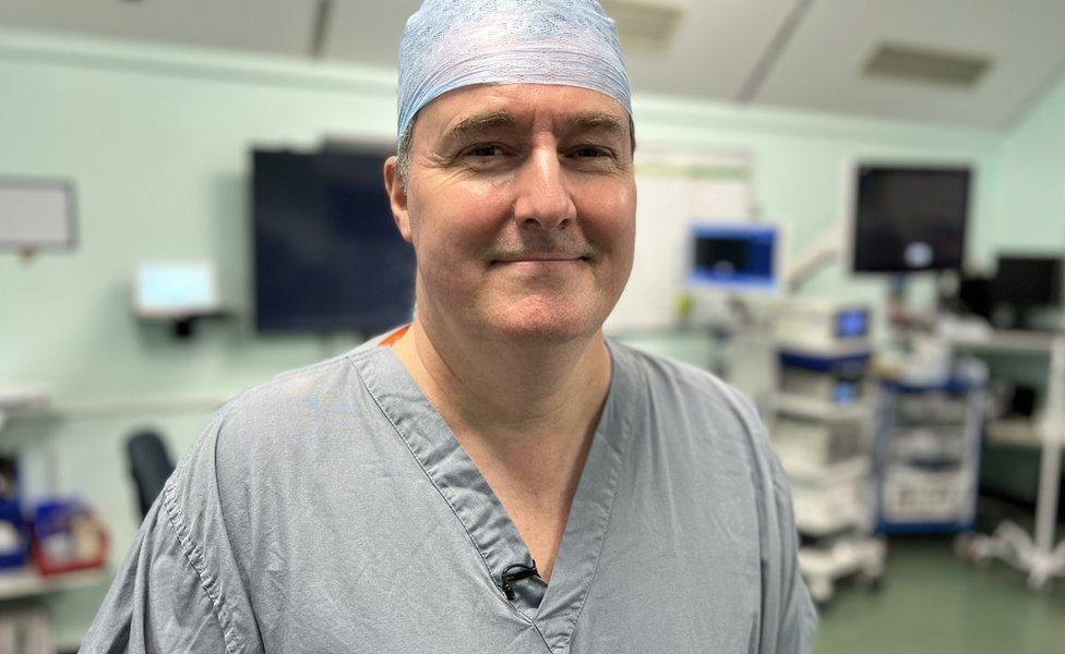 Bariatric consultant Doug Whitelaw at Luton and Dunstable University Hospital's specialist centre for obesity treatment