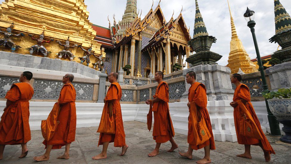 Buddhist monks arrive for a ceremony at the Grand Palace to commemorate Thailand's King Bhumibol Adulyadej"s 70th anniversary on the throne, in Bangkok, Thailand June 9, 2016.