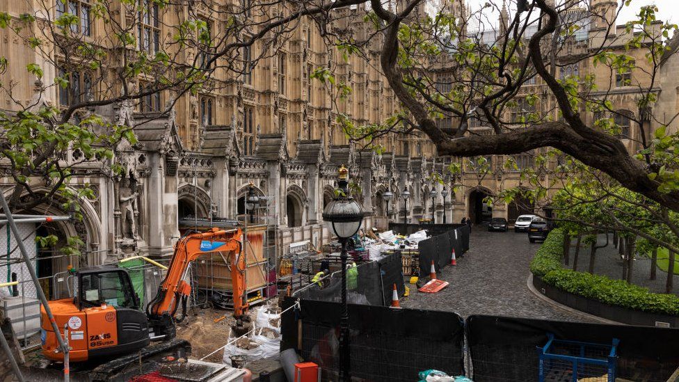 Work continues at the Houses of Parliament