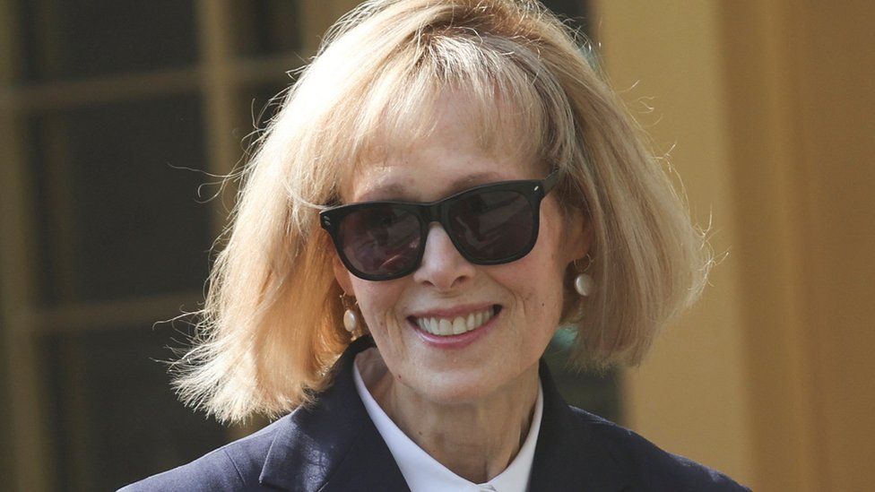 E. Jean Carroll enters the courthouse