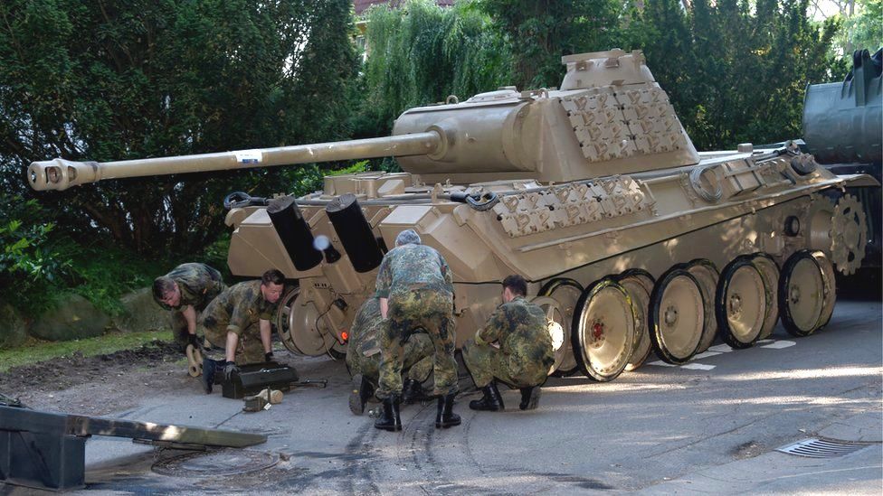 german-lawyers-wrangle-over-pensioner-s-ww2-tank-in-basement-w-p-lives