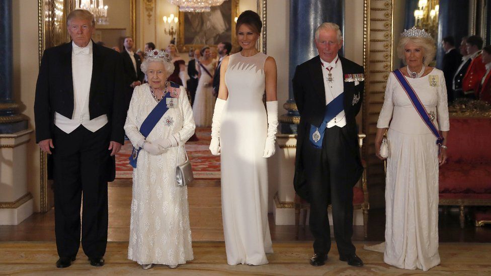 Donald Trump, the Queen, the first lady, Prince Charles and the Duchess of Cornwall arrive at the state banquet
