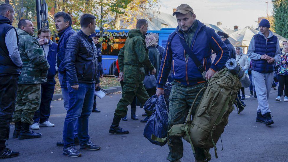 Russian men mobilised to fight in Ukraine