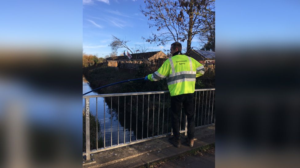 Environment Agency worker at River Nene