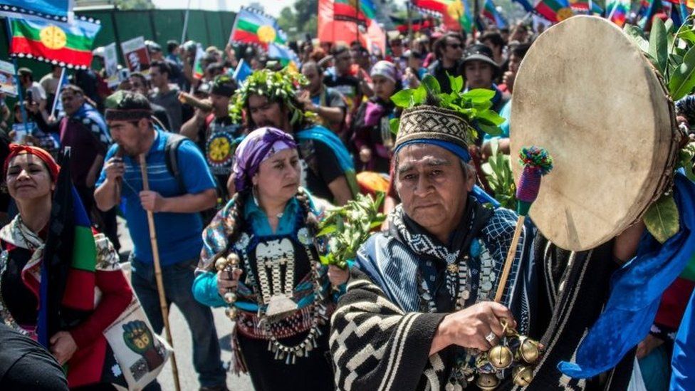 Chilean Mapuches demonstrate in support of the Mapuche resistance in Santiago, on October 14, 2018.