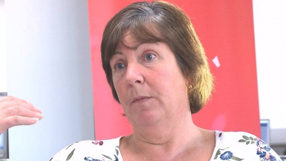 New AM Mandy Jones does not want to be in UKIP group - BBC News