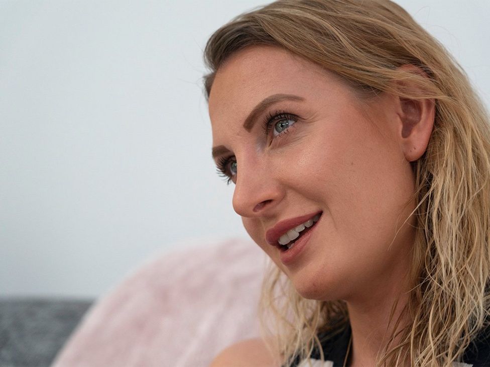 Under the skin of OnlyFans - BBC News