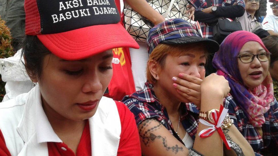 Picture of Ahok supporters in Jakarta on 9 May 2017
