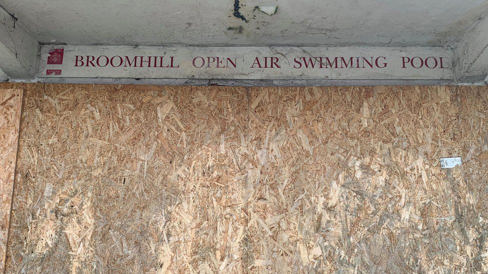 Broomhill Pool in Ipswich
