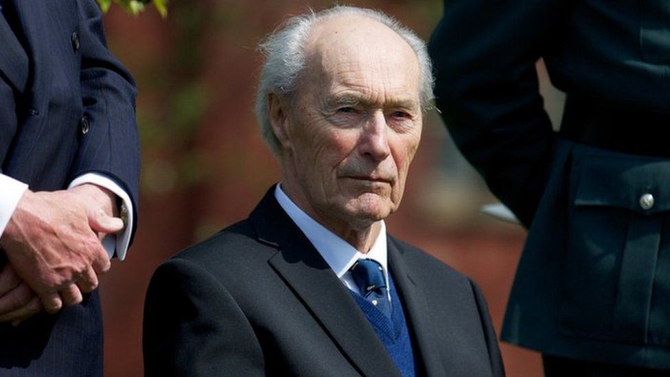 Norwegian World War II hero Joachim Ronneberg, at 93, attends a wreath-laying ceremony in his honour at the SOE agents monument in central London on April 25, 2013