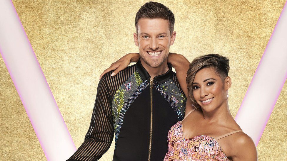 Strictly Come Dancing 2019: Who's the latest celebrity to leave? - BBC
