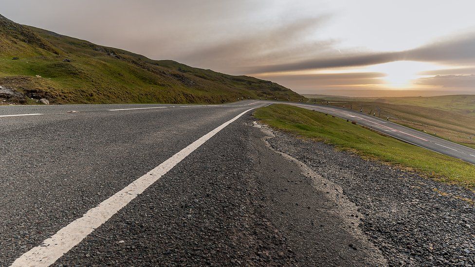 Brynamman to Llangattock road