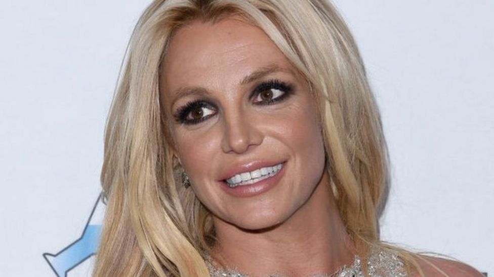 Britney Spears' Father Formally Files To End Conservatorship - Bbc News