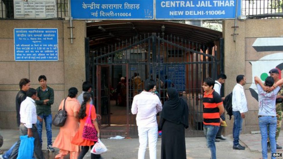 India prisoners dig tunnel to escape from Tihar jail BBC News