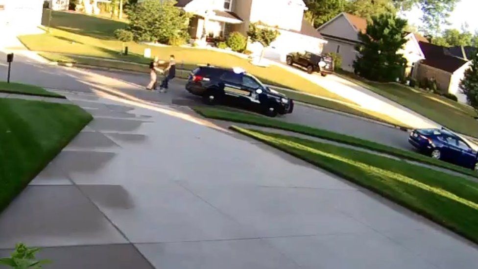 Michigan face mask row ends in fatal police shooting BBC News