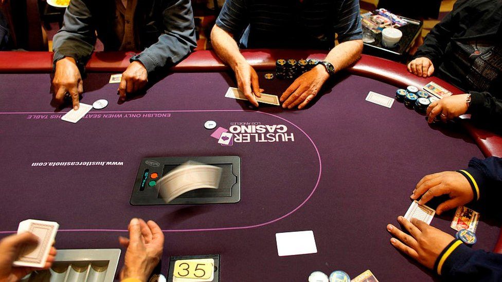 Poker at Hustler casino