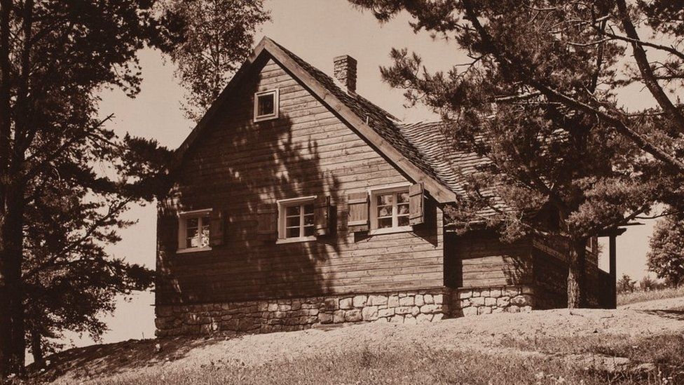 Muriel Gardiner's cottage in the Vienna Woods, 1930s