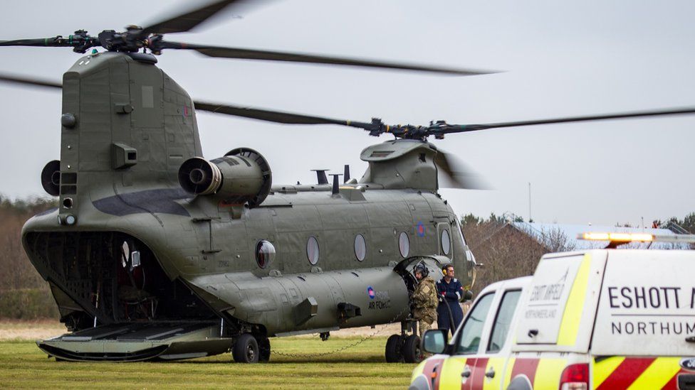 A Chinook helicopter refuelling