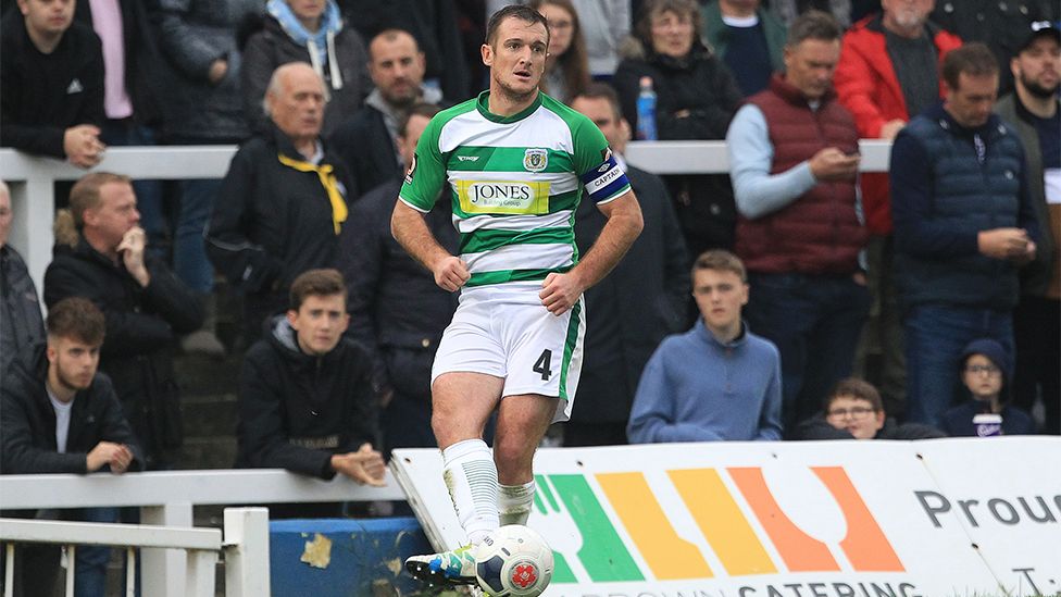 Lee Collins playing for Yeovil Town