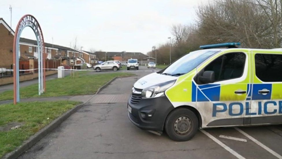 Man Dead And Another Hurt In Birmingham Stabbing - BBC News