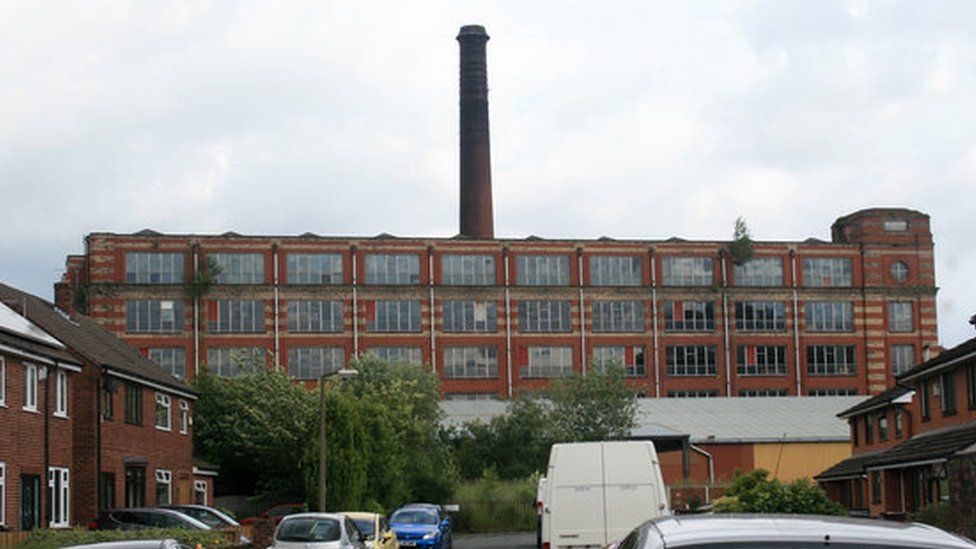 Leigh Film Factory Actors back independent cinema in mill BBC News