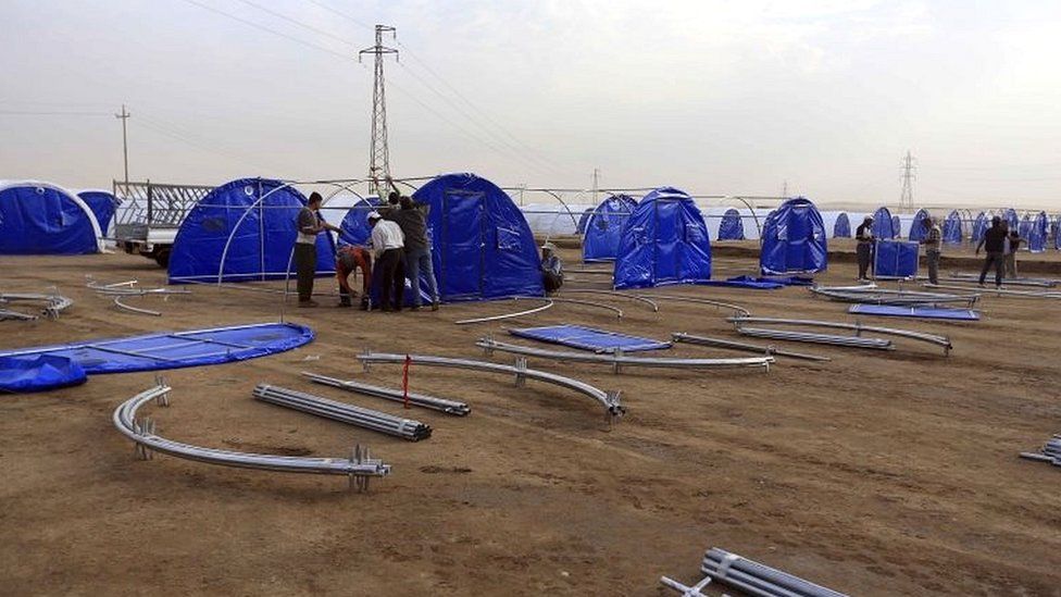 Refugee camp is set up in Khazer, Iraq, on 19 October 2016