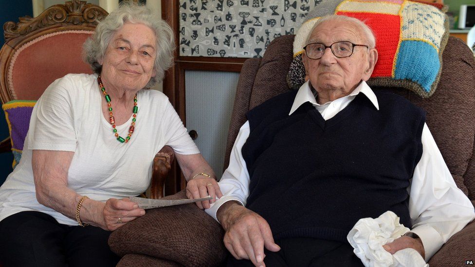 Holocaust Hero Sir Nicholas Winton Dies Aged 106 BBC Newsround    84005146 Fb994b5c 75b0 472e 9de6 4f96c4214387 