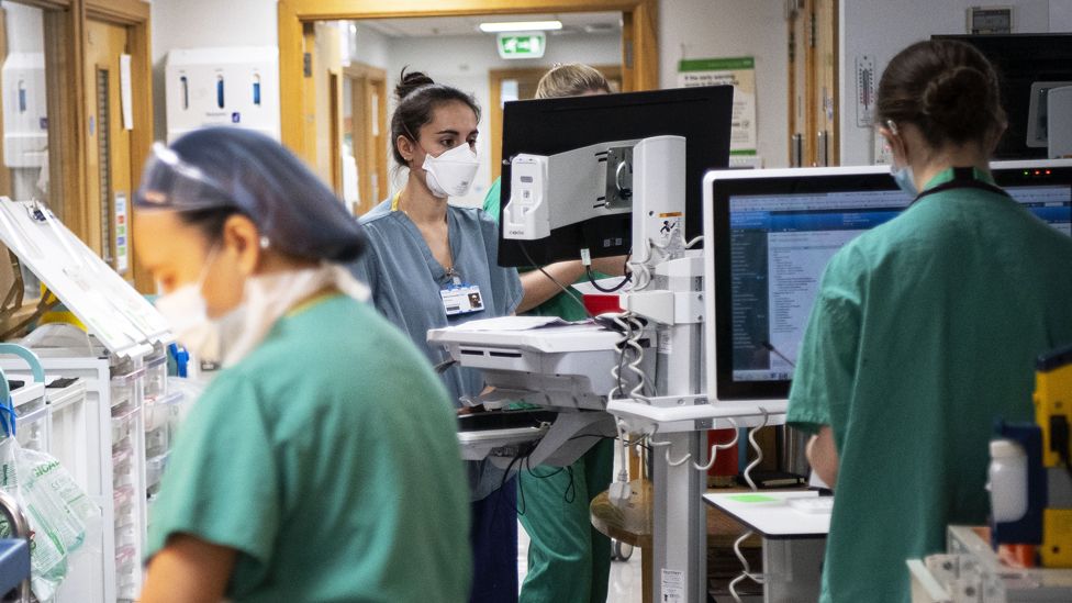 NHs nurses working in a hospital
