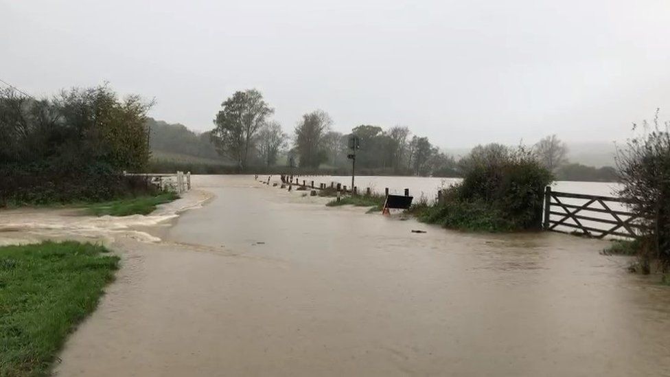 UK weather A21 closed after River Line bursts its banks BBC News