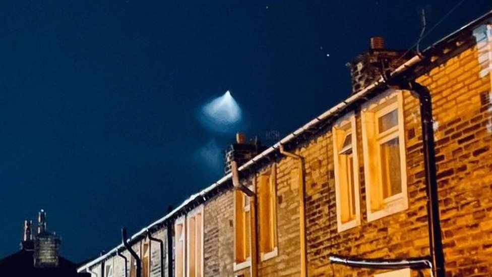 The light seen in the sky from Keighley