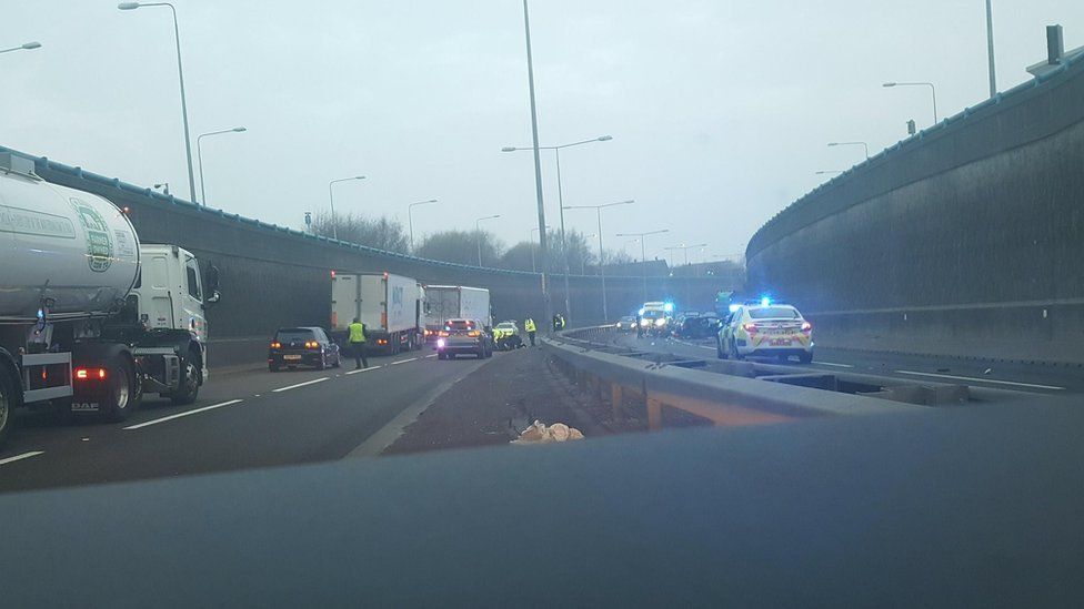 Staffordshire Police cleared over fatal crash after car chase - BBC News