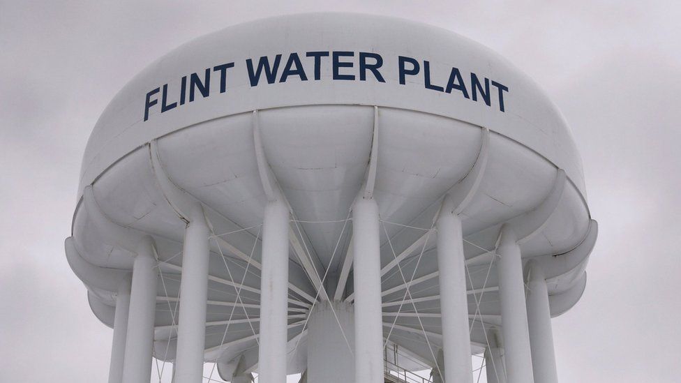 Вершина водонапорной башни Flint Water Plant во Флинте, штат Мичиган. Фото: январь 2016 г.
