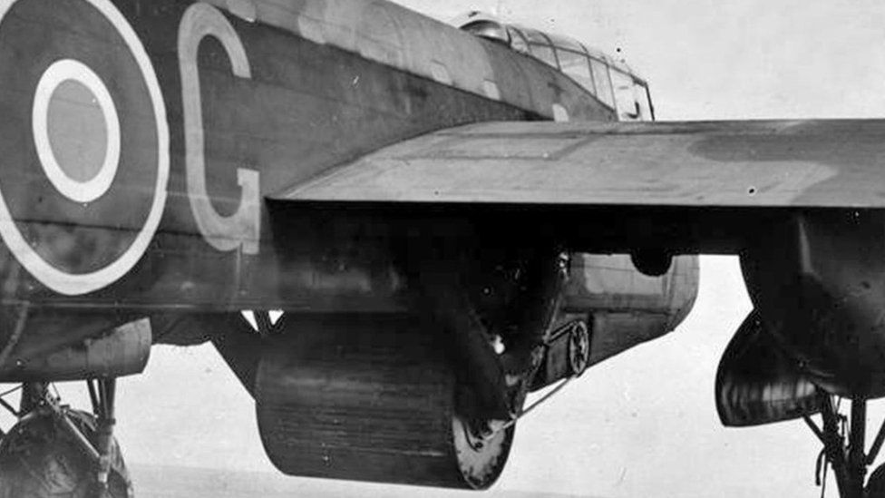 Lancaster with bouncing bomb