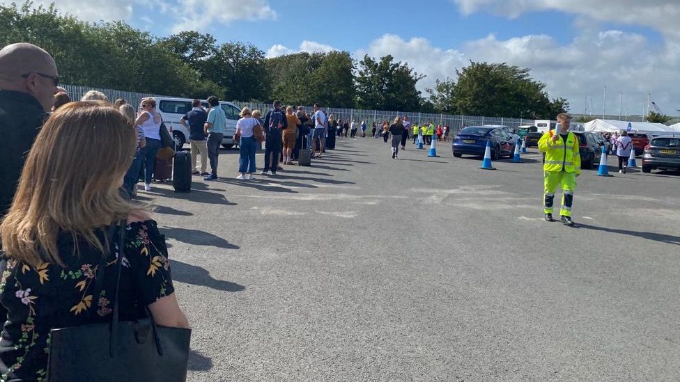 Queues for pre-embarkation Covid tests in Portsmouth