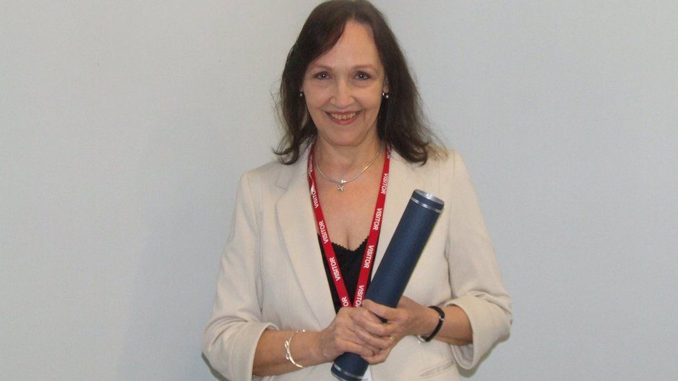 Sandra NicIlleathain