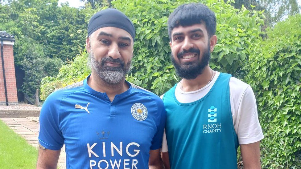 Son to run 15km in Leicester after father has rare tumour removed - BBC ...