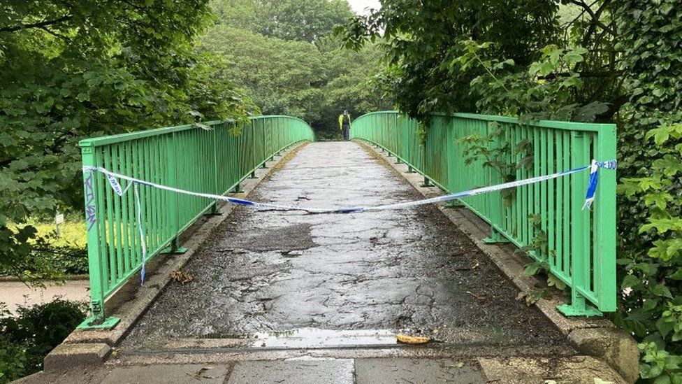 Skelmersdale Murder Probe After 15-year-old Boy Stabbed - BBC News