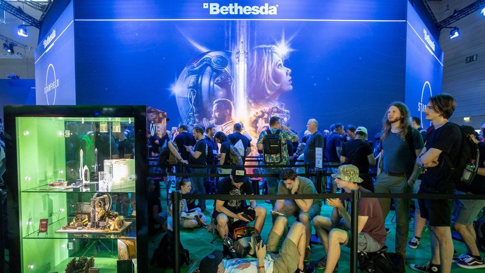 Gamers queue up to play Bethesda's Starfield at Gamescom 2023