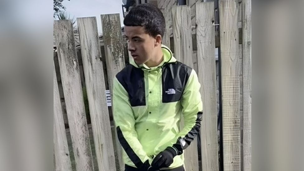 Khayri Mclean: Poverty a golden thread for knife crime, says deputy ...