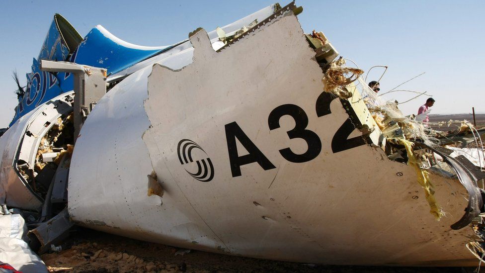 A piece of wreckage of Russian Metrojet Airbus A321 at the site of the crash in Sinai, Egypt (1 November 2015)