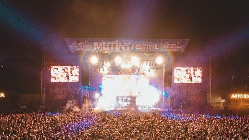 Portsmouth Mutiny Festival: Two die after falling ill - BBC News