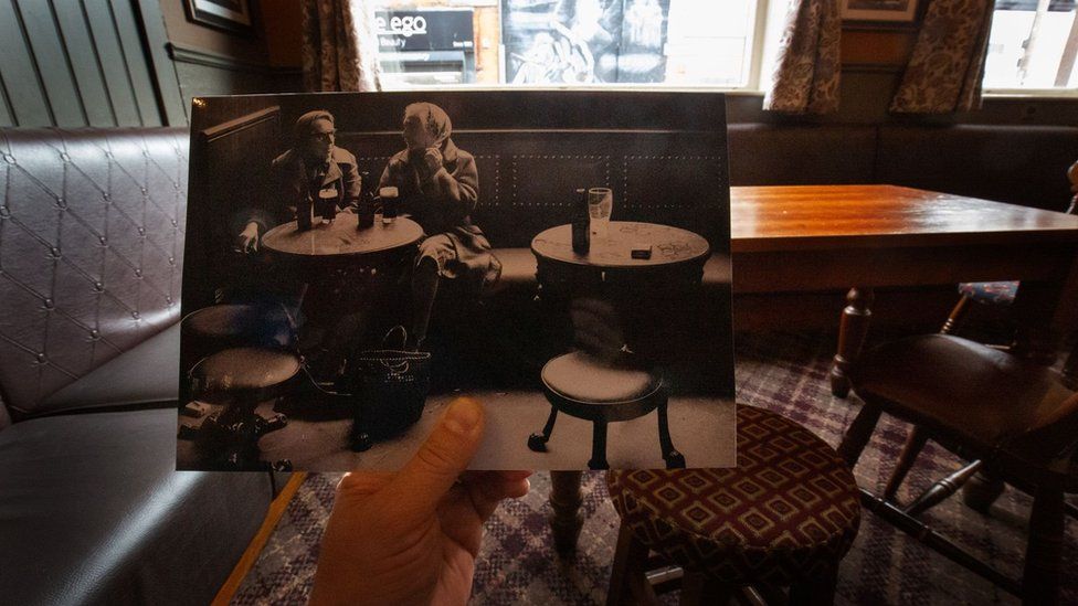 Women drinking in the pub