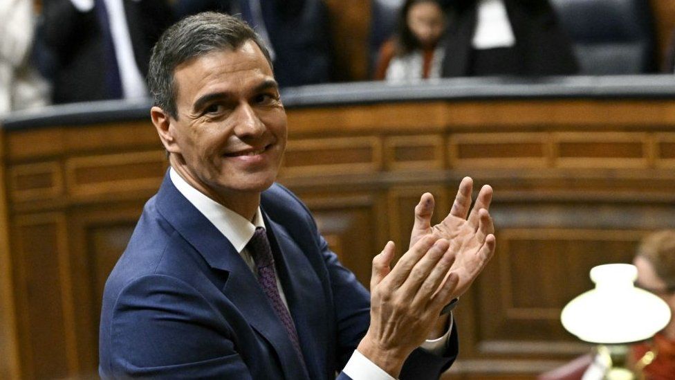 Pedro Sánchez secured 179 votes in the 350-seat assembly